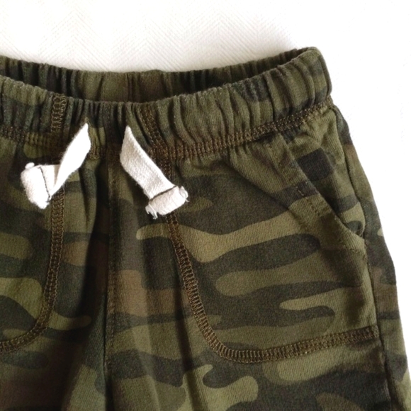 carter's comfy green camo pull-on shorts 12 months baby boy - Picture 2 of 6